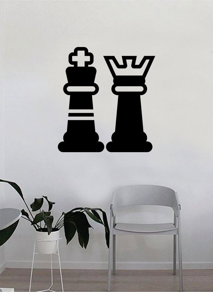 decorative king and queen chess pieces